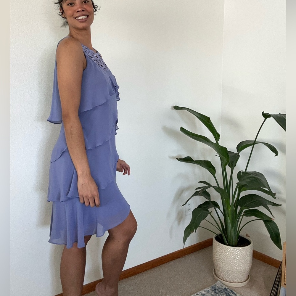Lavender Sleeveless Dress - Picture 3 of 6
